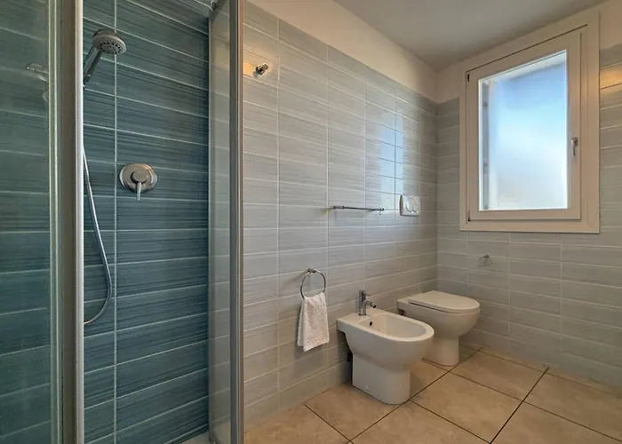 Flat With Swimming Pool And Balcony * Bibione