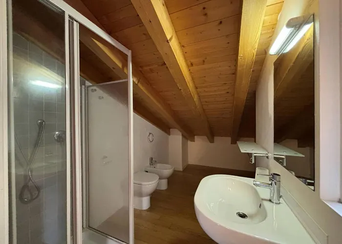 Flat With Swimming Pool And Balcony Appartement *