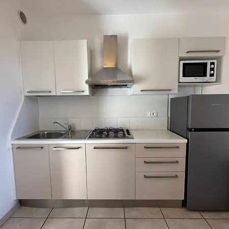 Lägenhet Flat With Swimming Pool And Balcony *