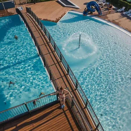 Appartement Flat With Swimming Pool And Balcony *