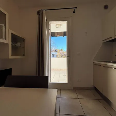Relaxing Flat With Swimming Pool And Parking Lägenhet *