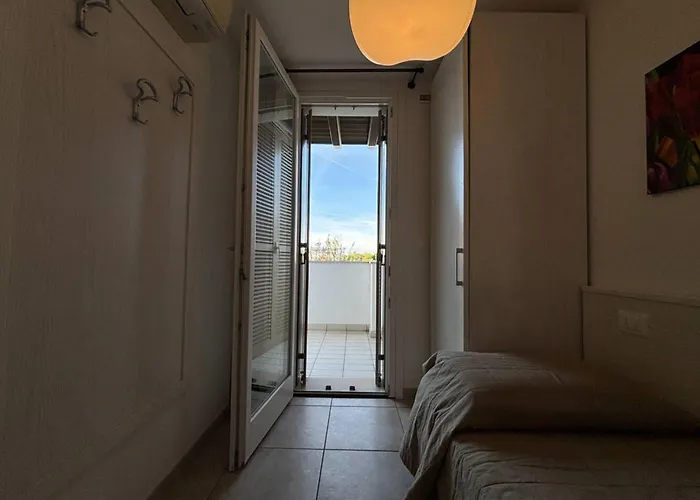 Lägenhet Flat With Swimming Pool And Balcony